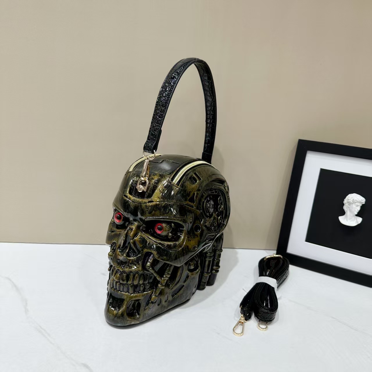 2528 gold