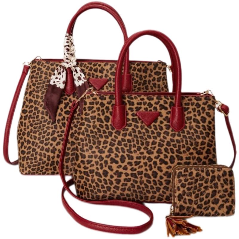 Leo21027 red